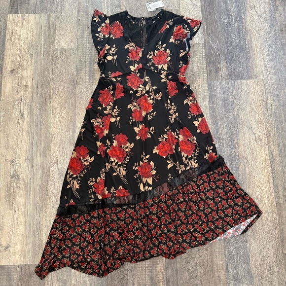 torrid Dresses & Skirts - Torrid Black Lace Dress with Red Floral Pattern